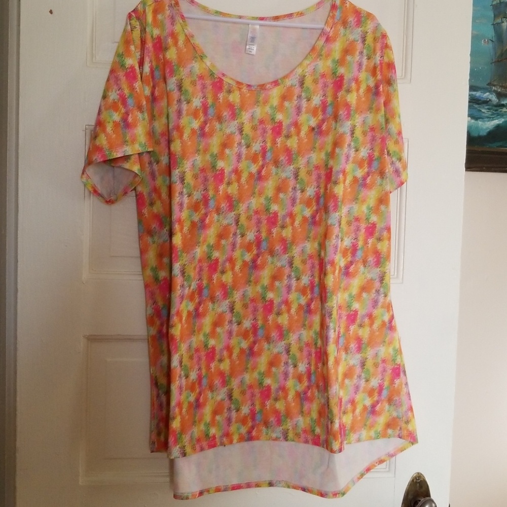 LuLaRoe Multicolor Short Sleeve Tee